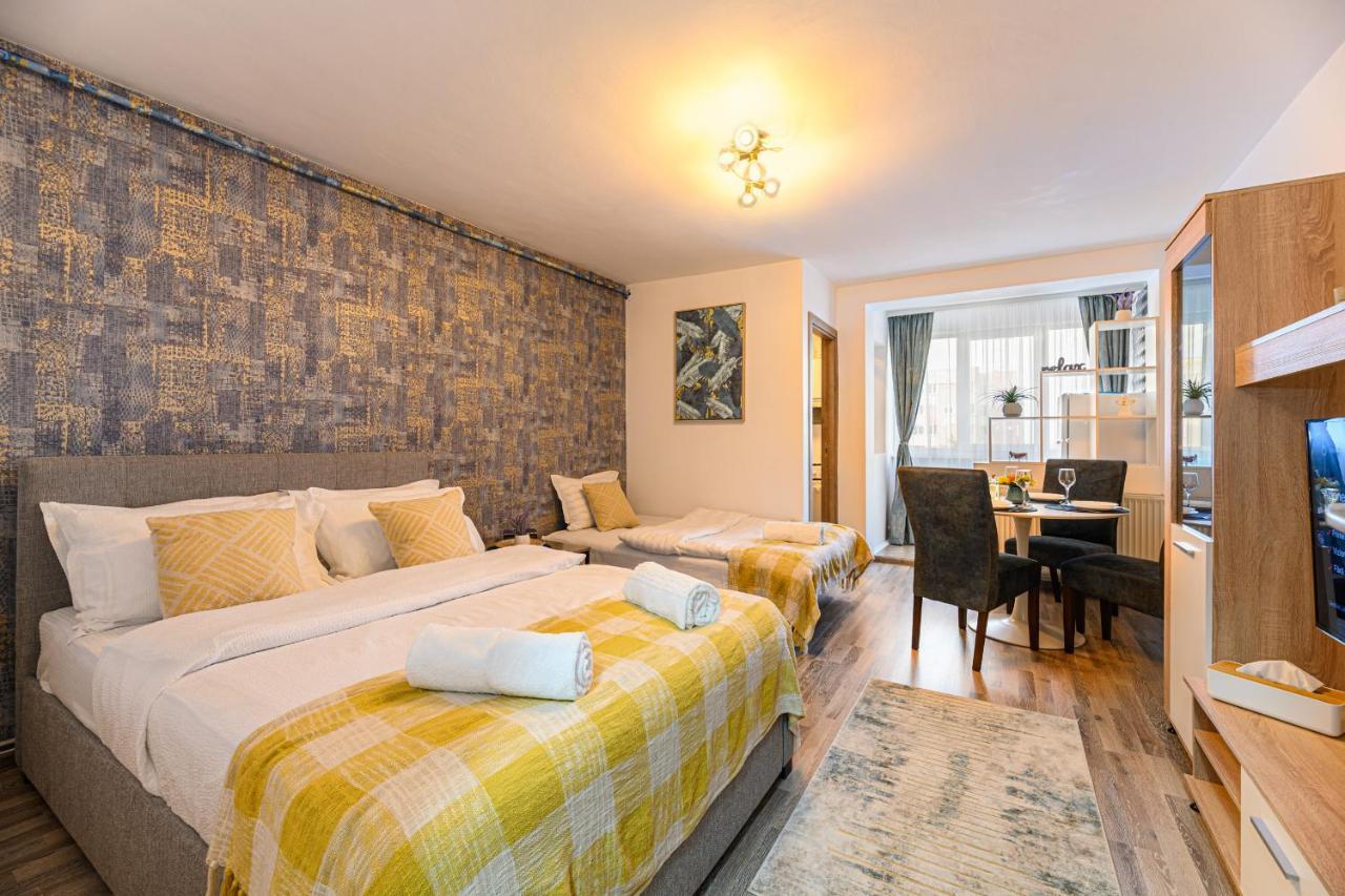 Luxury Studios - Soarelui 10 Braşov Exteriör bild