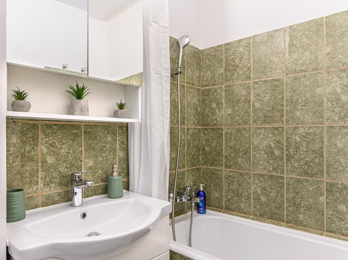 Luxury Studios - Soarelui 10 Braşov Exteriör bild